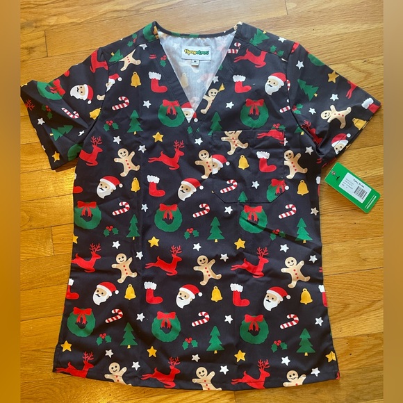 🎄🎅🏻NWT Tipsy Elves Christmas Print short sleeve Scrub Top -Size M - Picture 10 of 10